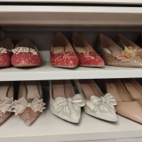 �����µĸ߸�Ь��һɫ��42�롣