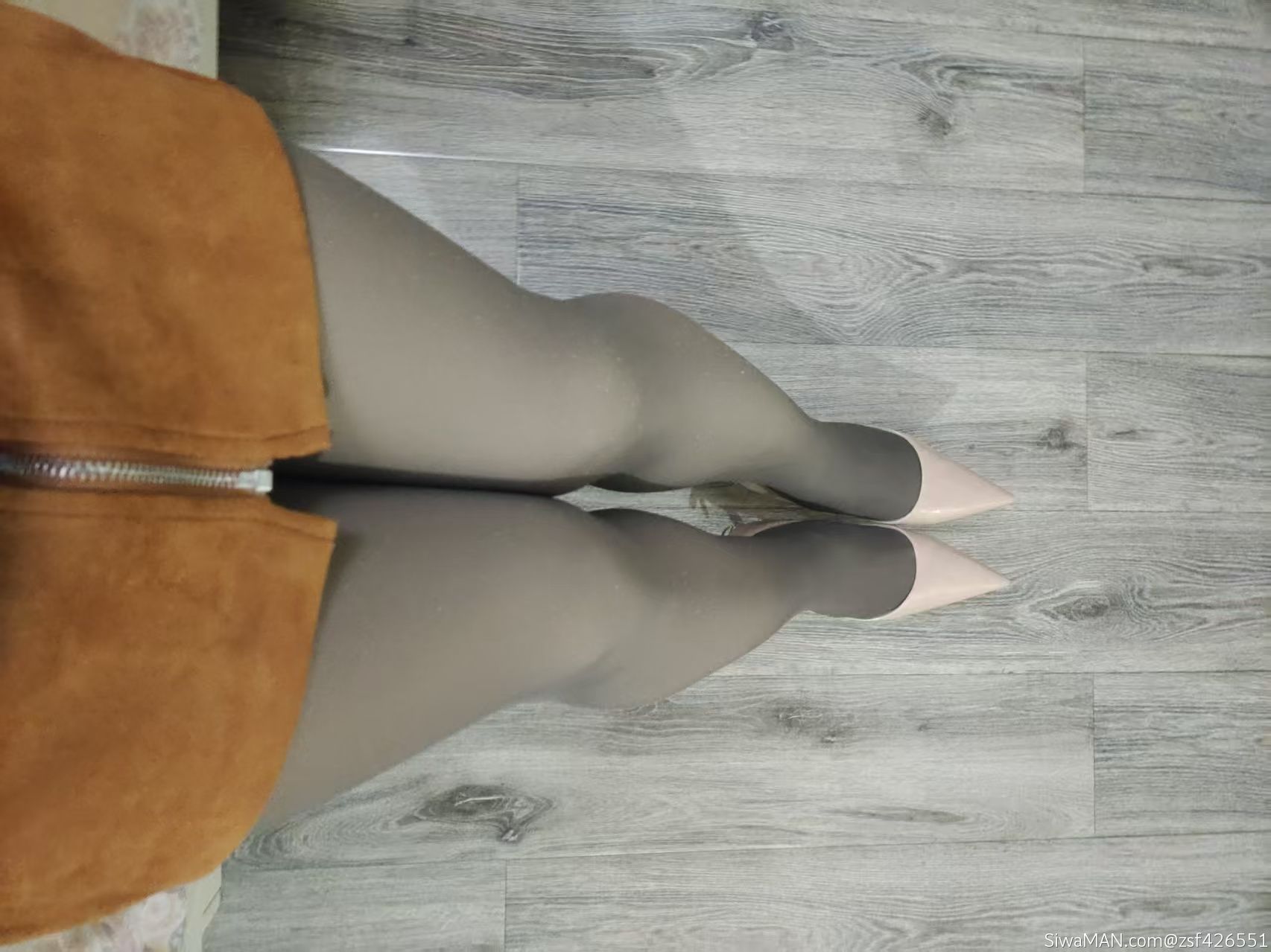 �ս��˿+��ɫ�߸�Ь